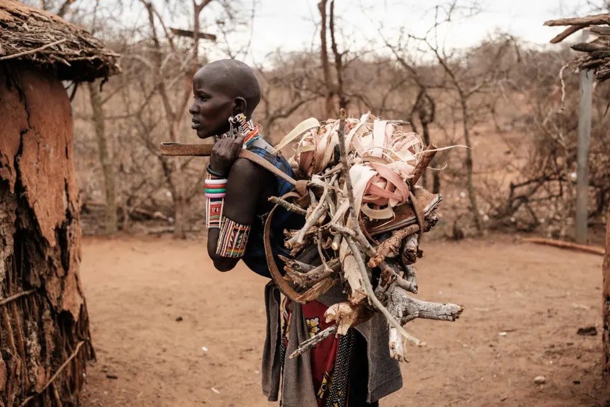 Ảnh ấn tượng tuần (27/6-3/7): Tấn công tên lửa ở Ukraine, Tổng thống Nga công du Tajikistan, Thượng đỉnh G7, NATO, 25 năm ngày Hong Kong về Trung Quốc