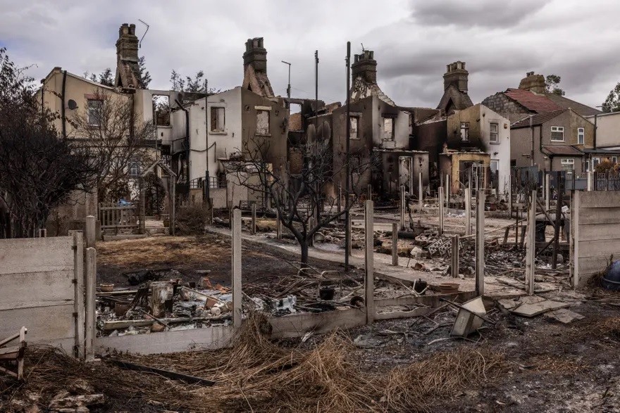 Ảnh ấn tượng tuần (25-31/7): Nga ‘thức thời’ khi lấy lòng châu Phi, Mỹ tìm cách ‘thoát Trung Quốc' về chất bán dẫn, châu Âu mất ngủ vì cháy rừng