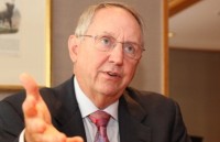 toyota trinh lang mau sedan xanh dau tien tai thi truong thai lan