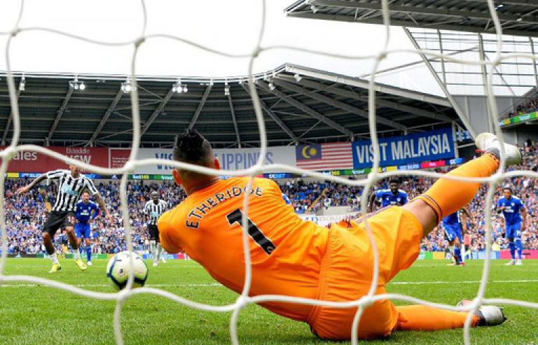 Cầu thủ Đông Nam Á trở thành người hùng ở Premier League