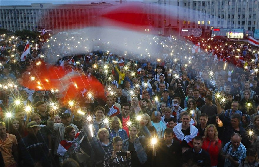 anh an tuong tuan 17 238 dap tam hiep xa het cong suat vi lu lut khung hoang belarus va binh bien o mali