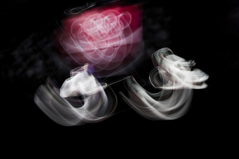 Ảnh ấn tượng tuần 26/7-1/8: Nước mắt vụ bạo loạn Đồi Capitol, Nga khoe sức mạnh máy bay siêu thanh Su-35S và nỗi đau Covid-19 ở Indonesia