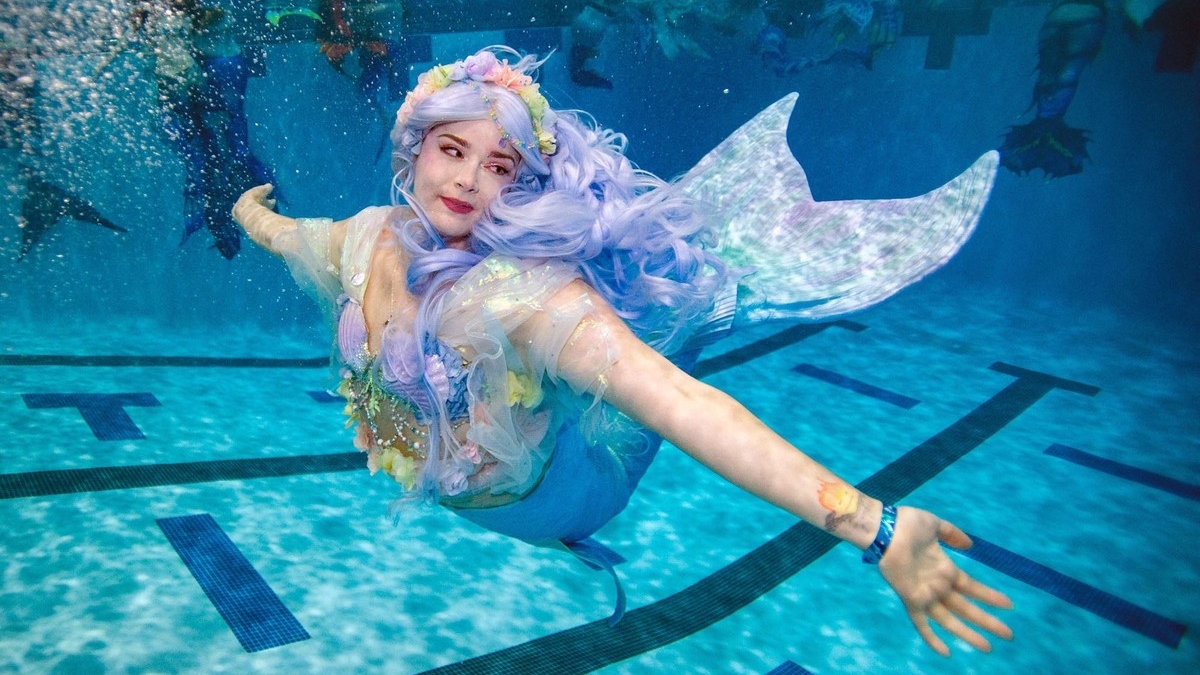 Ảnh ấn tượng tuần 9-15/8: Nhói lòng những mảnh đời trong chiến tranh ở Afghanistan, bóng ma biến thể Delta và đỏ mắt đợi vaccine Covid-19