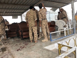 Yemen: Giữa bế tắc hòa giải, căn cứ quân sự lớn nhất bị không kích, ít nhất 30 người thiệt mạng