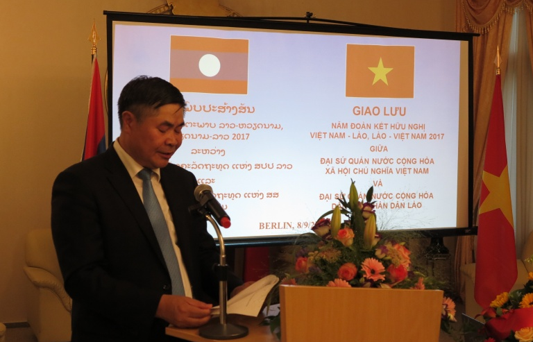 Giao lưu đoàn kết, hữu nghị Việt Nam - Lào tại Berlin
