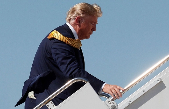 Ảnh ấn tượng trong tuần (16-22/9): Bằng chứng Iran tấn công cơ sở dầu mỏ và bí mật tờ 20 USD ở túi quần Tổng thống Trump