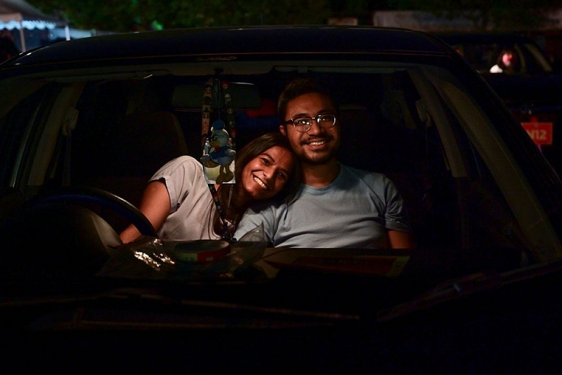 Ảnh ấn tượng tuần (31/8-6/9): Gay cấn bầu cử Mỹ, nụ hôn ở Belarus và khẩu trang thời thượng của Lady Gaga nơi tâm dịch