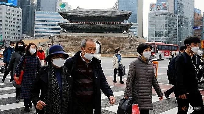 nới lỏng quy định giãn cách xã hội chống dịch Covid-19 ở khu vực thủ đô Seoul và vùng phụ cận trong hai tuần tới. 2414-south-korea-reports-fewer-than-150-new-covid-19-cases