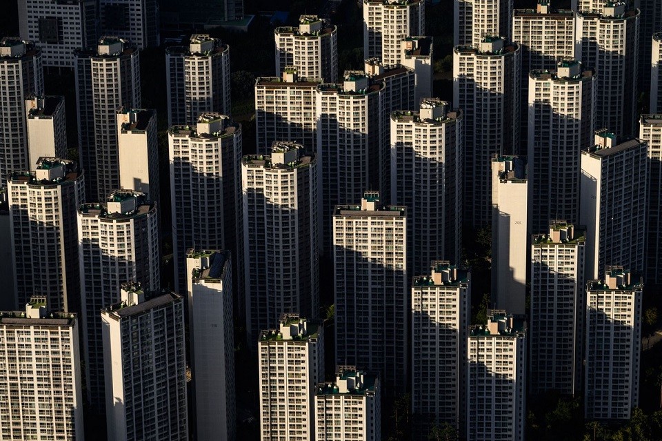 Ảnh ấn tượng tuần 20-26/9: Binh sĩ Ukraine bắn UAV ở Donetsk, kiểu nắm tay ‘viên kim cương Merkel’, Thổ Nhĩ Kỳ khoe sức mạnh ‘con ma’ F-4 Phantom II