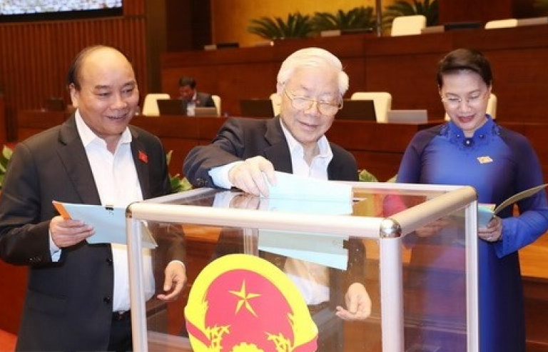 Lấy phiếu tín nhiệm 48 người giữ chức danh do Quốc hội bầu, phê chuẩn