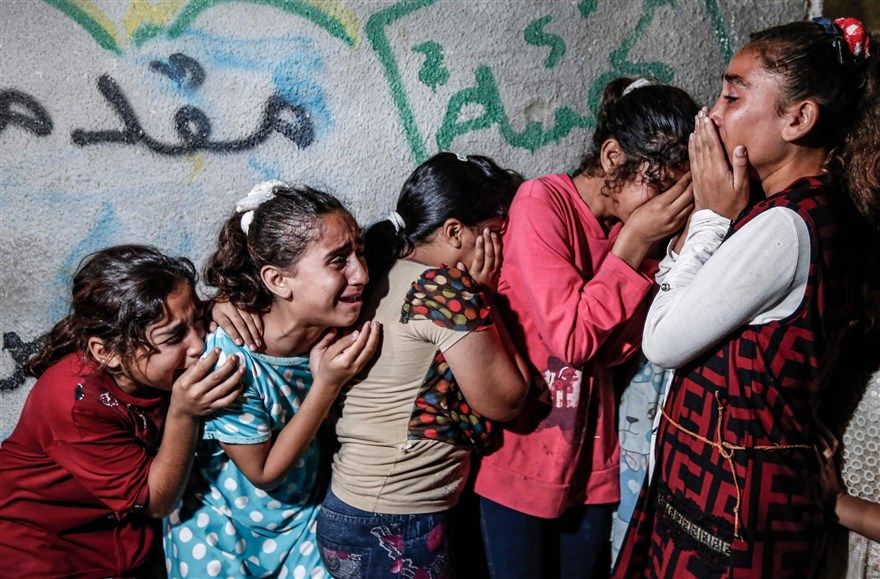 sang kien be best cua ba trump noi dau gaza va bom dan mua xuan hoa binh o syria