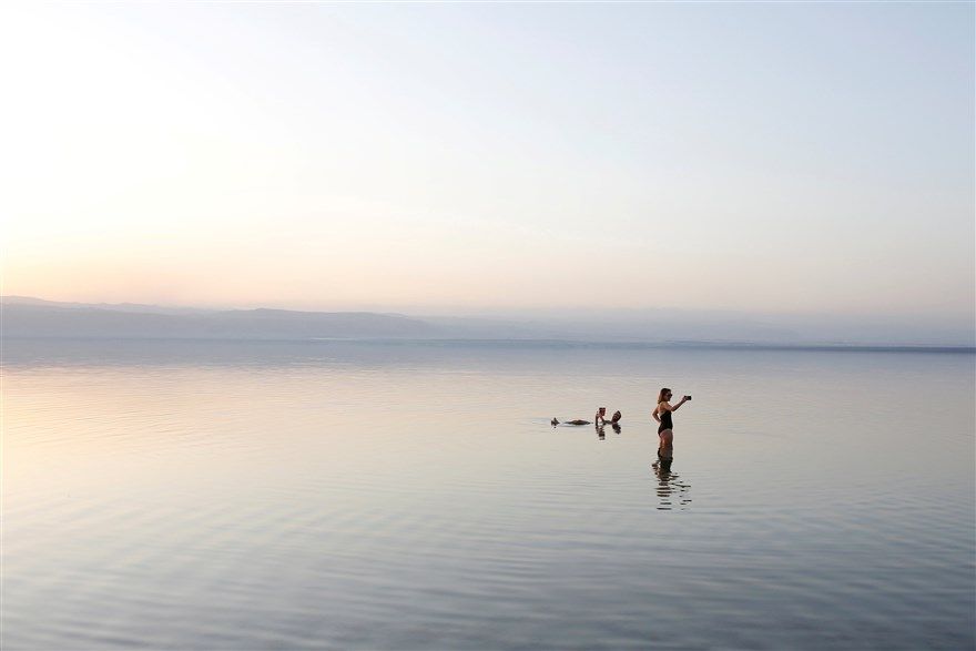 sang kien be best cua ba trump noi dau gaza va bom dan mua xuan hoa binh o syria