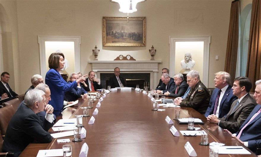 Ảnh ấn tượng trong tuần (15-21/10): Nỗi đau chiến tranh ở Syria và ông Trump tweet ‘Nancy nóng nảy’