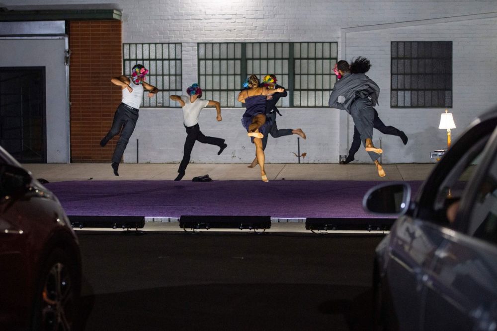 Ảnh ấn tượng tuần (12-18/10): Ngoạn mục giải cứu thủy thủ ở cảng Cửa Việt, khốc liệt xung đột Armenia-Azeibaijan và sôi sục bầu cử Mỹ Ảnh ấn tượng tuần (12-18/10): Ngoạn mục giải cứu thủy thủ ở cảng Cửa Việt; khốc liệt xung đột Armenia-Azerbaijan; sôi sục bầu cử Mỹ