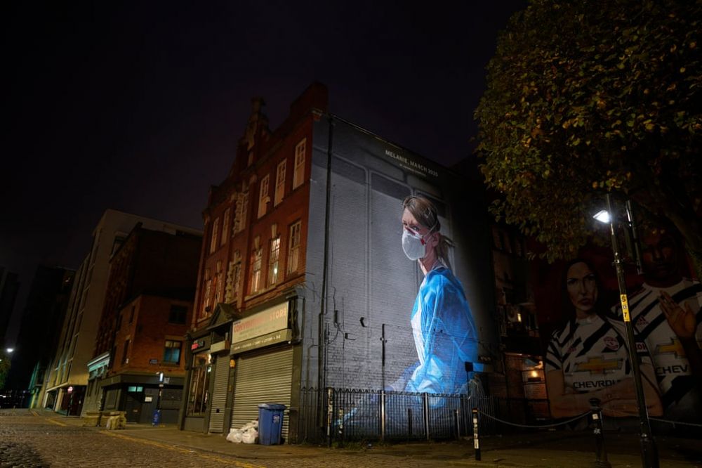 Ảnh ấn tượng tuần (19-25/10): Điều chưa từng có tiền lệ ở bầu cử Mỹ, lũ lụt miền Trung và nỗi đau xung đột Armenia-Azerbaijan Ảnh ấn tượng tuần (19-25/10): Điều chưa từng có tiền lệ ở bầu cử Mỹ, lũ lụt miền Trung và nỗi đau xung đột Armenia-Azerbaijan