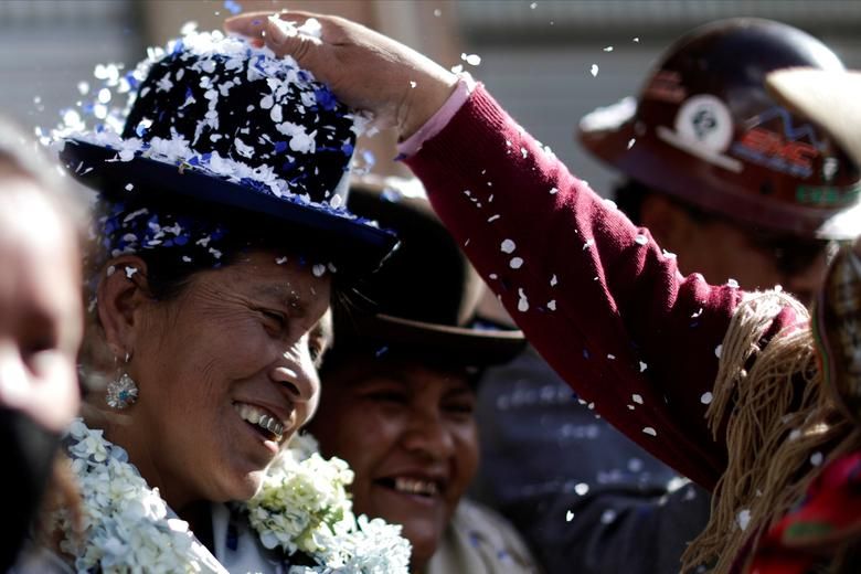 Ảnh ấn tượng tuần 19 25 10 Điều chưa từng có tiền lệ ở bầu cử Mỹ lũ lụt miền Trung và nỗi đau xung đột Armenia Azerbaijan anh an tuong tuan 19 2510 dieu chua tung co tien le o bau cu my lu lut mien trung va noi dau xung dot armenia azerbaijan