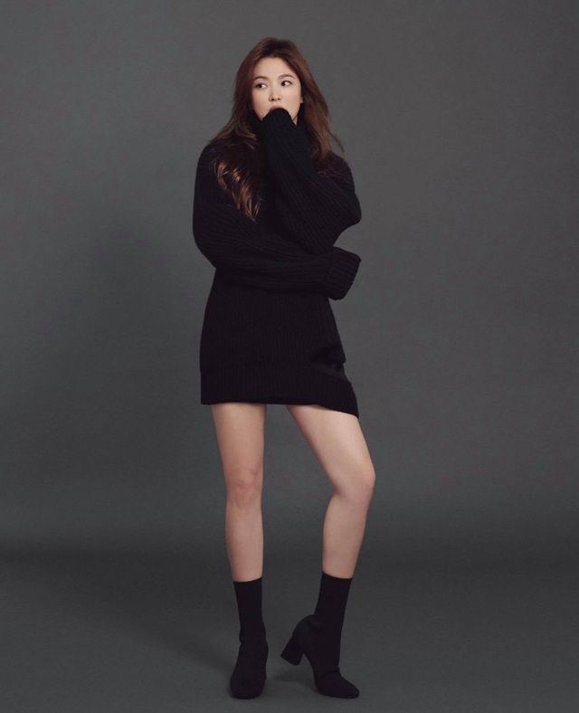 Truyền thông bất ngờ ‘đào bới’ vụ ly hôn, Song Hye Kyo vẫn gây bão với bộ ảnh quyến rũ ngọt ngào Truyền thông bất ngờ ‘đào bới’ vụ ly hôn, Song Hye Kyo vẫn gây bão với bộ ảnh ngọt ngào quyến rũ