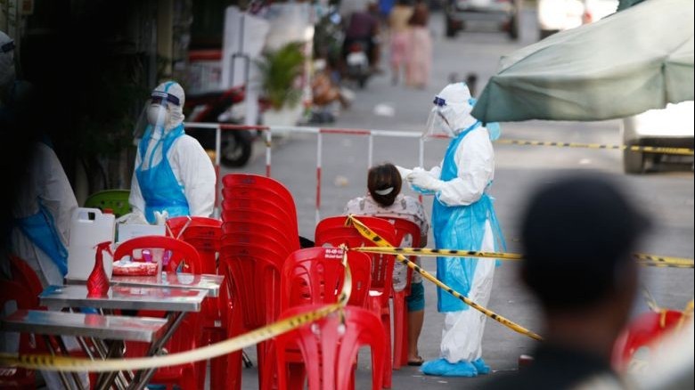 Covid-19: Thủ tướng Campuchia nói vaccine là ‘pháo đài’, đã tìm ra nguyên nhân ca mắc mới ở Nga tăng chóng mặt