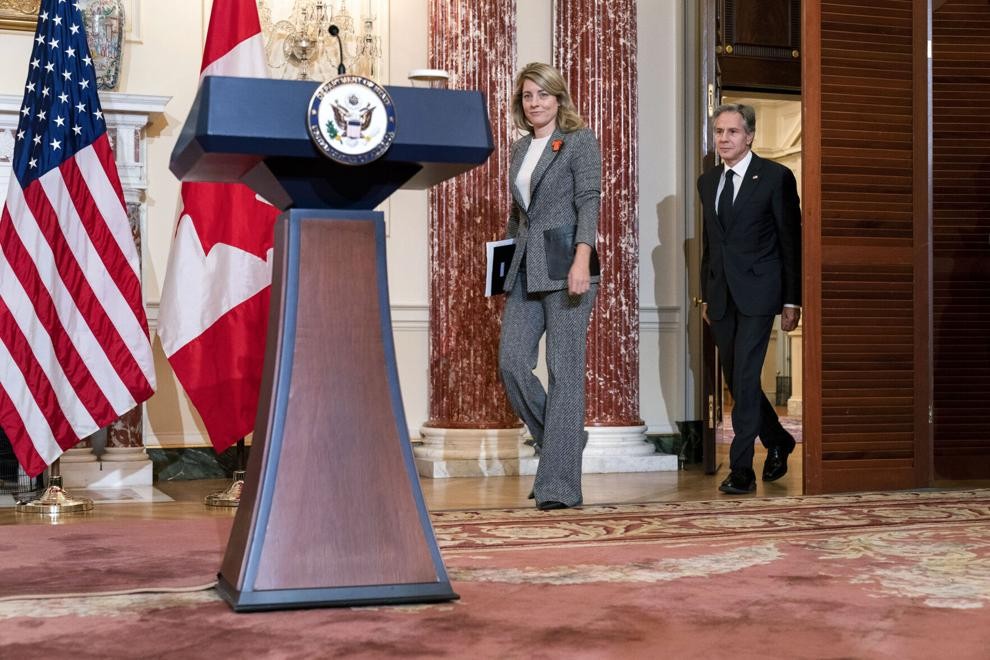 43 nhà tài phiệt, giới tinh hoa tài chính Nga bị Canada trừng phạt. (Nguồn: AP) 43 nhà tài phiệt, giới tinh hoa tài chính Nga bị Canada trừng phạt. (Nguồn: AP)