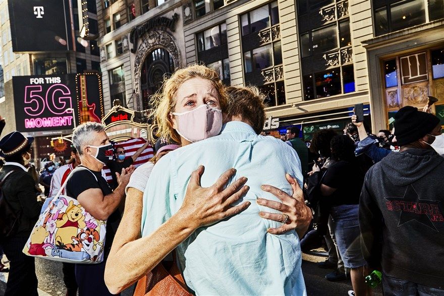 Ảnh ấn tượng tuần (9-15/11): Xúc cảm kết quả bầu cử Mỹ 2020, ‘cơn thịnh nộ’ của bão Vamco và Armenia hậu thỏa thuận ngừng bắn Ảnh ấn tượng tuần (9-15/11): Xúc cảm kết quả bầu cử Mỹ 2020, ‘cơn thịnh nộ’ của bão Vamco và Armenia hậu thỏa thuận ngừng bắn