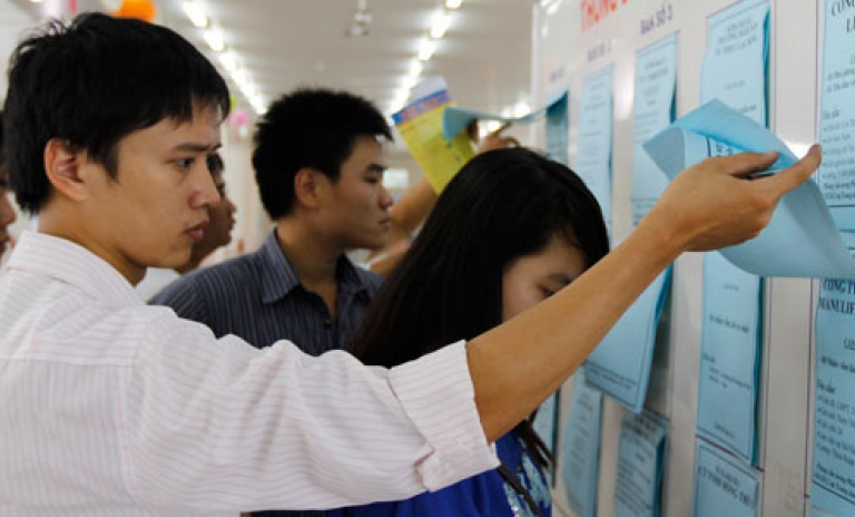 Tăng tuổi nghỉ hưu: Trăn trở với nguồn nhân lực hiện tại