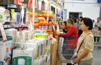 van de nguoi di cu lanh dao chau au keu goi su doan ket va bao dung