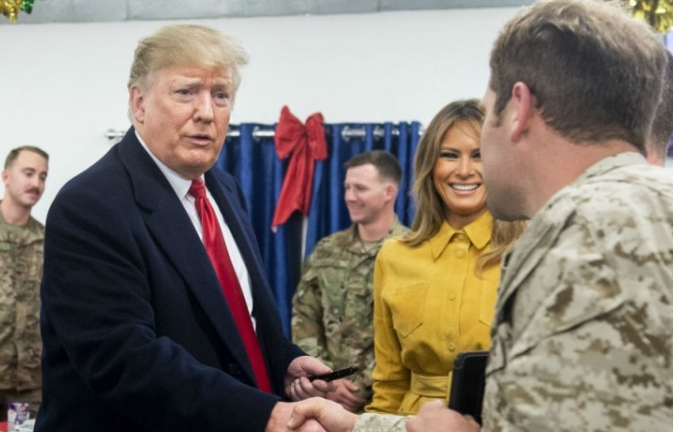 Giới chính trị: Tổng thống Mỹ bất ngờ đến Iraq là “vi phạm chủ quyền”