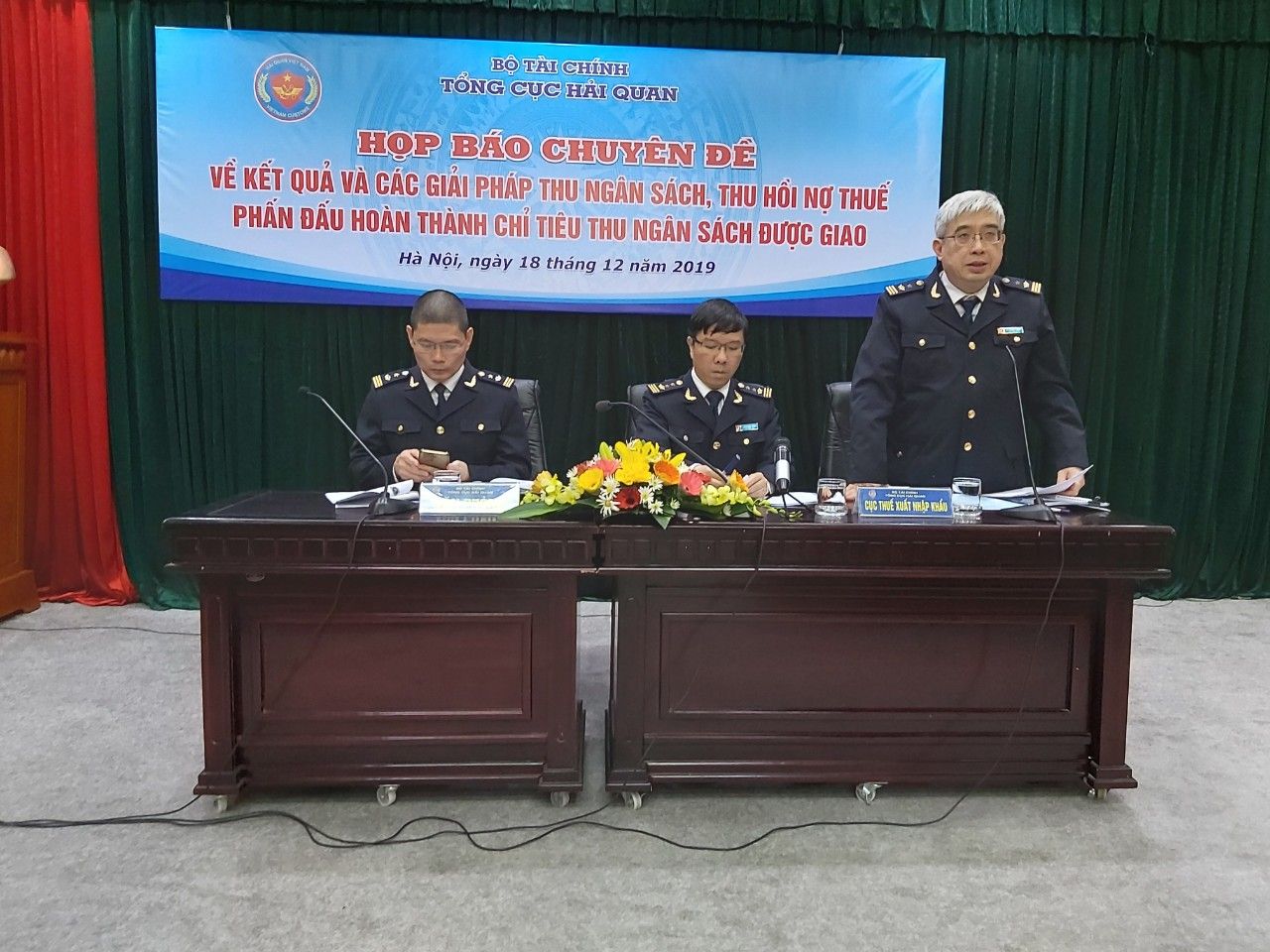 Các FTA tác động tích cực đến hoạt động xuất nhập khẩu của Việt Nam cac fta tac dong tich cuc den hoat dong xuat nhap khau cua viet nam