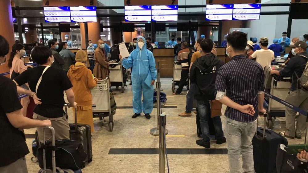 Dịch Covid-19: 3 chuyến bay đưa hơn 690 công dân Việt Nam từ Angola và Myanmar về nước an toàn