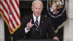 Tổng thống Biden: Chuỗi cung ứng của nước Mỹ rất mạnh, nhưng chỉ ông già Noel mới có thể giữ lời hứa