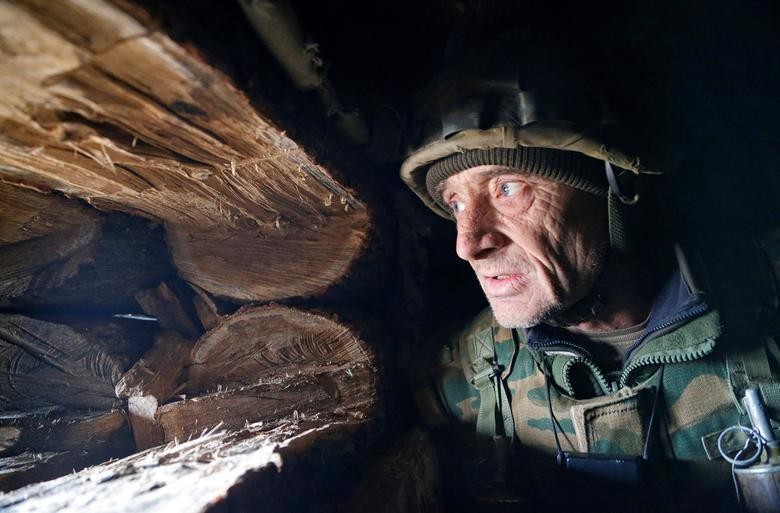 Ảnh ấn tượng tuần 29/11-5/12: Moscow cảnh báo sẽ đáp trả vì Ukraine, tàu ngầm Nga ở Vladivostok và biên giới Belarus-Ba Lan vẫn căng