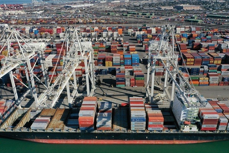 Những hình ảnh ấn tượng nhất năm 2021: Cạnh tranh nước lớn, ‘giặc’ Covid-19, thiên tai nổi giận và sự kiên cường của nhân loại