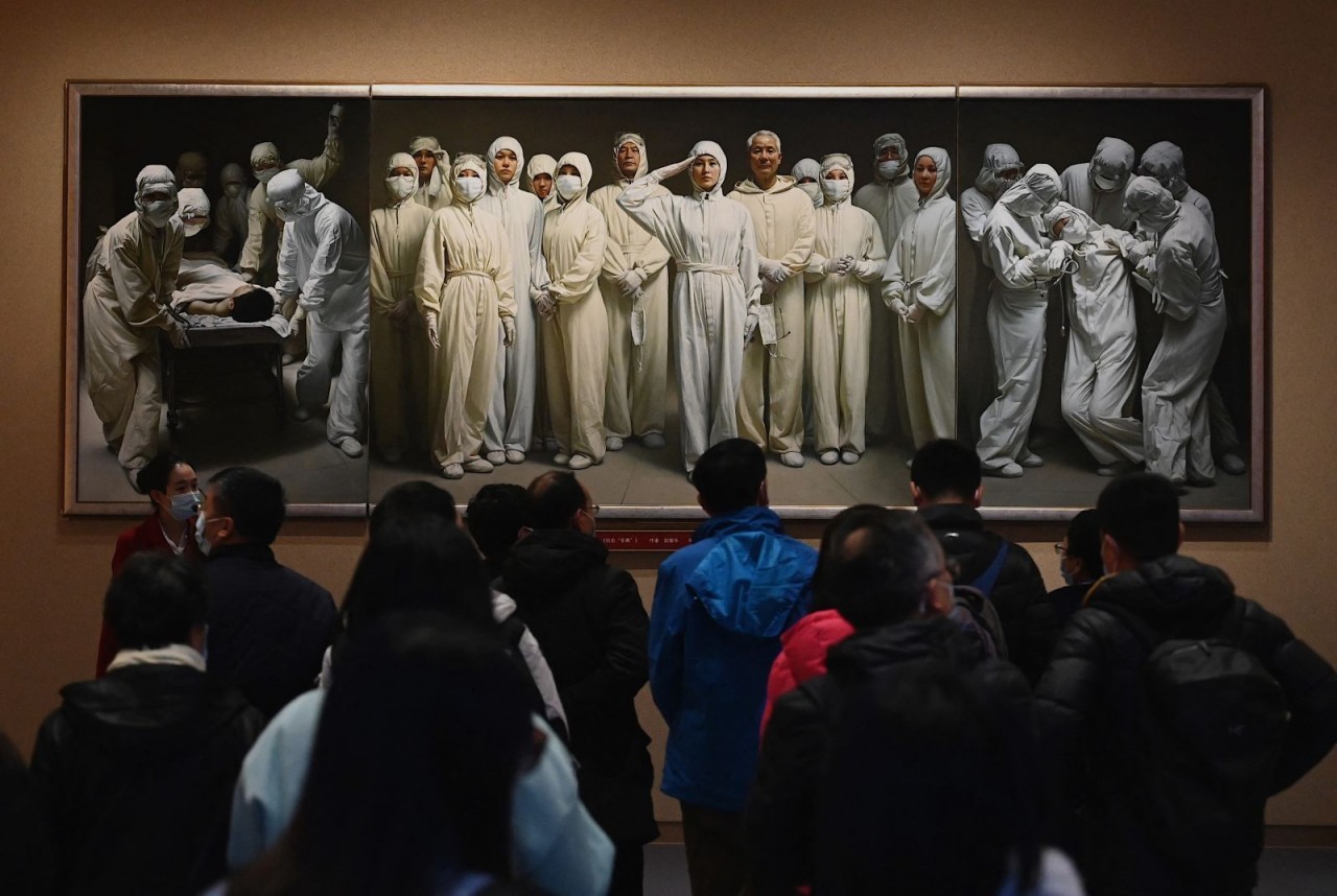 Những hình ảnh ấn tượng nhất năm 2021: Cạnh tranh nước lớn, ‘giặc’ Covid 19, thiên tai nổi giận và sự kiên cường của nhân loại