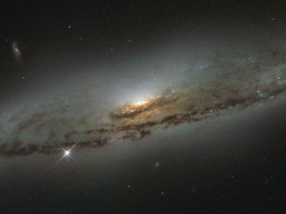 Phát hiện hố đen lớn thứ hai trong dải Ngân Hà