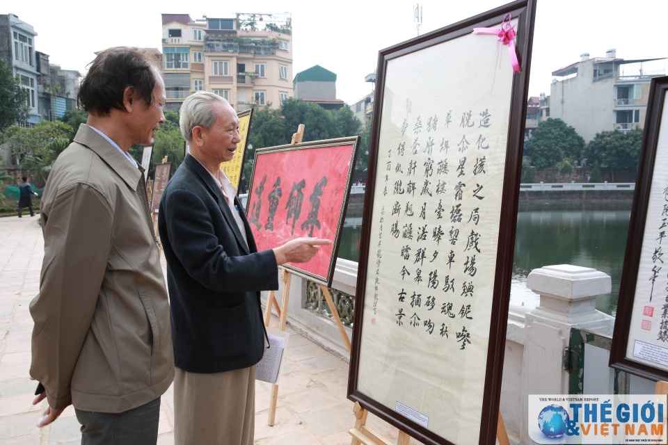 hoi chu xuan dinh dau 2017 mot khong gian van hoa