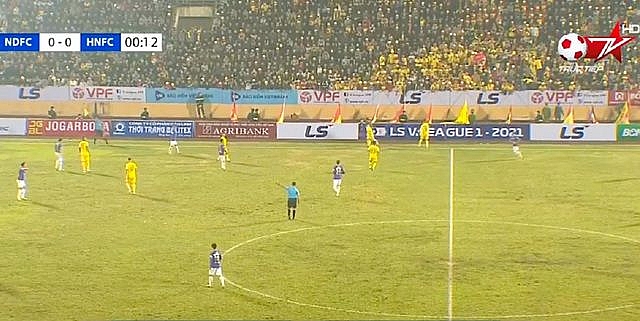 Báo Indonesia ấn tượng trước không khí bóng đá của V-League