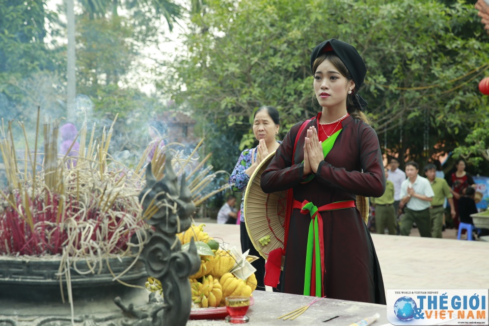 Đầu Xuân, du khách nô nức đổ về Hội Lim dau xuan du khach no nuc do ve hoi lim