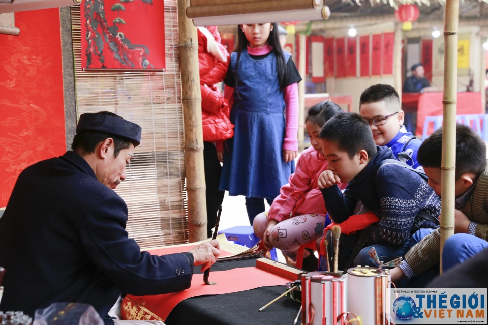 Náo nhiệt Hội chữ Xuân Mậu Tuất 2018 nao nhiet hoi chu xuan mau tuat 2018