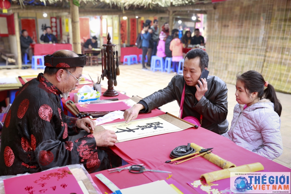 Náo nhiệt Hội chữ Xuân Mậu Tuất 2018 nao nhiet hoi chu xuan mau tuat 2018