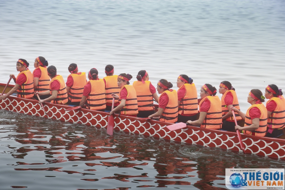 Náo nhiệt Lễ hội bơi chải thuyền rồng Hà Nội mở rộng 2018 nao nhiet le hoi boi chai thuyen rong ha noi mo rong 2018