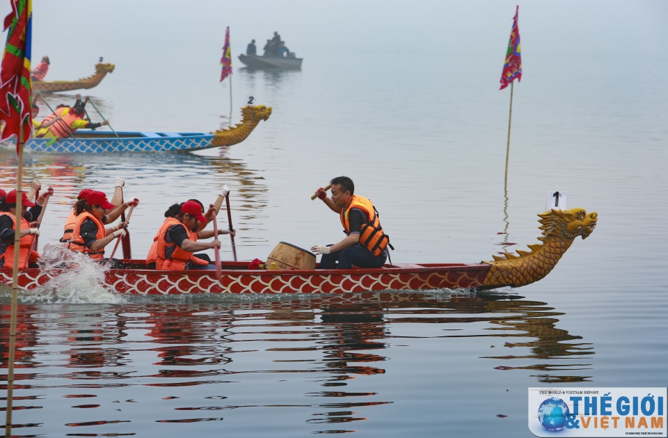 Náo nhiệt Lễ hội bơi chải thuyền rồng Hà Nội mở rộng 2018 nao nhiet le hoi boi chai thuyen rong ha noi mo rong 2018