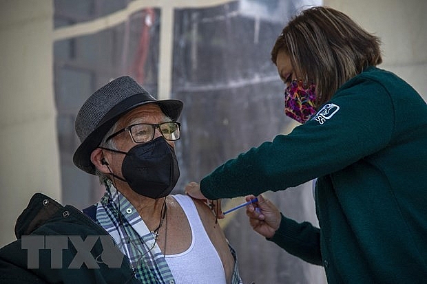 Dịch COVID-19: Đức xem xét thay đổi khuyến nghị về vắcxin AstraZeneca