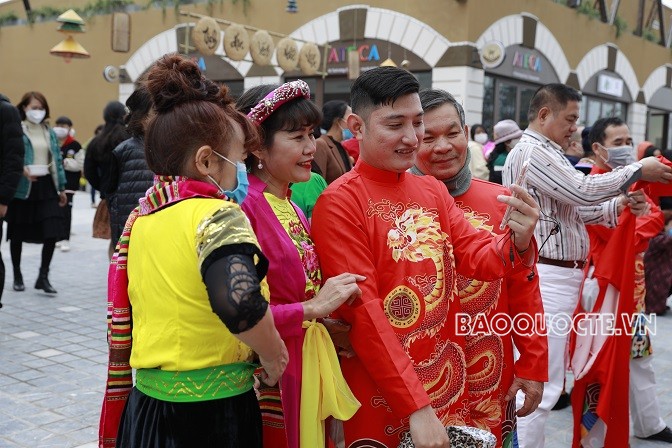 Rực rỡ Đường hoa Xuân Hà Nội Tết Nhâm Dần Rực rỡ Đường hoa Xuân Hà Nội Tết Nhâm Dần