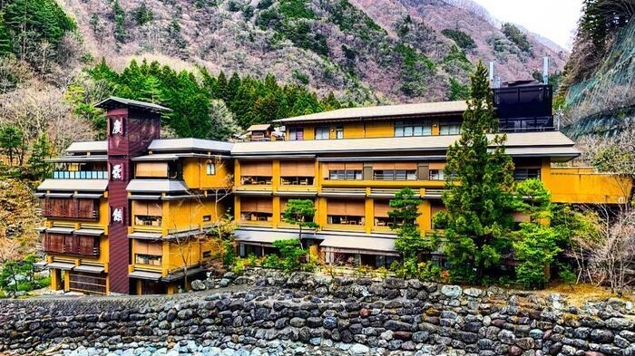 Sức cuốn hút của khách sạn lâu đời nhất thế giới với hơn 1.300 năm tuổi