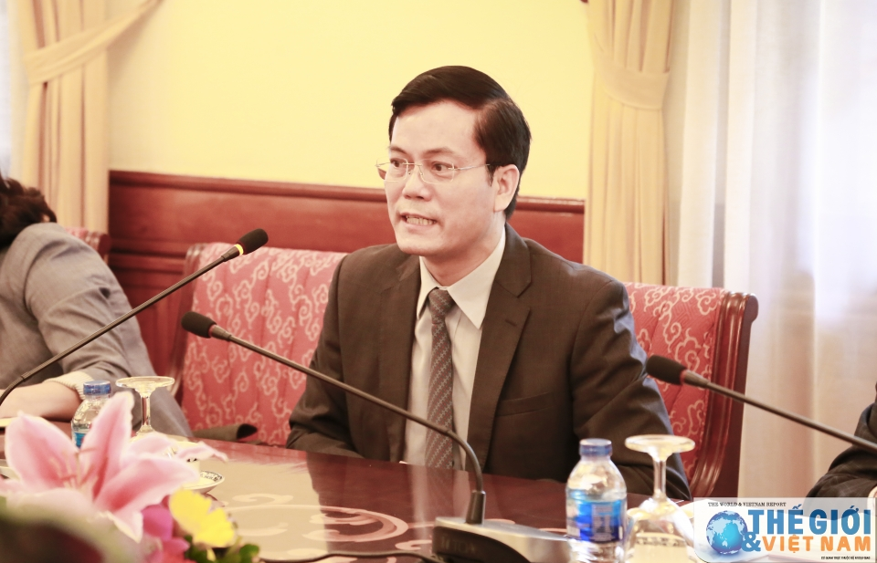 Thứ trưởng Ngoại giao Hà Kim Ngọc tiếp đoàn Trợ lý Nghị sĩ Mỹ