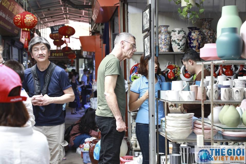 bat trang diem den thu hut du khach