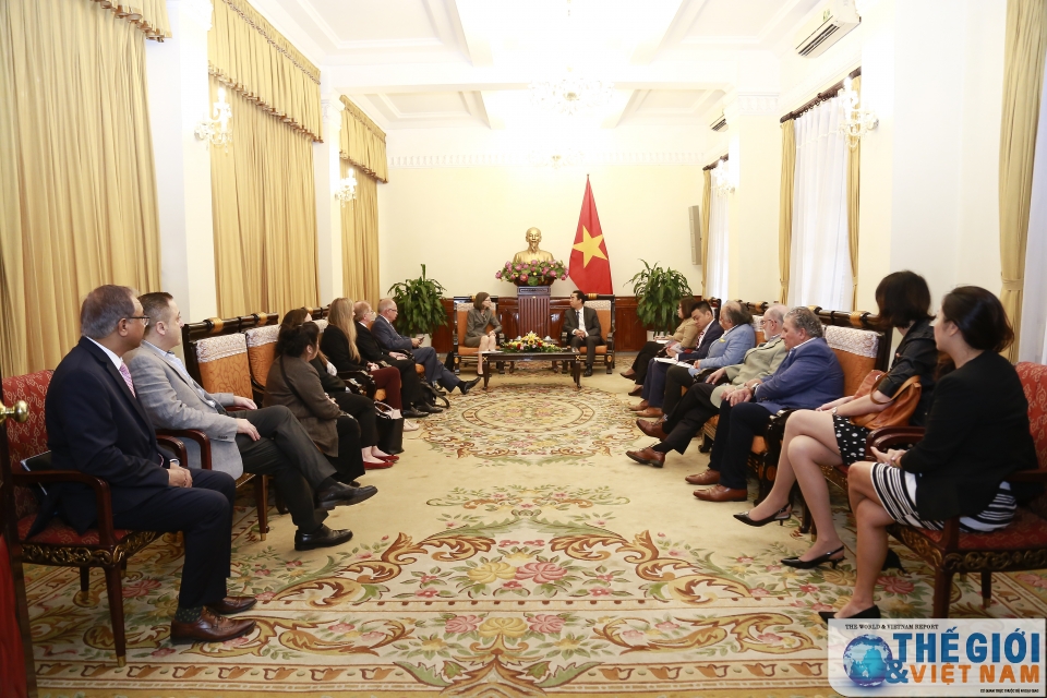 quan he doi tac toan dien viet nam canada nen tang phat trien kinh te