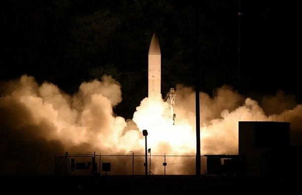 Mỹ thử nghiệm vũ khí siêu vượt âm thế hệ mới C-HGB