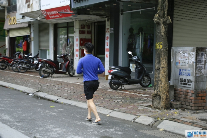 duong pho ha noi giua mua covid 19