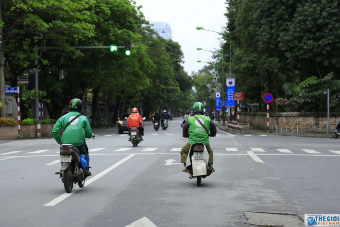 duong pho ha noi giua mua covid 19